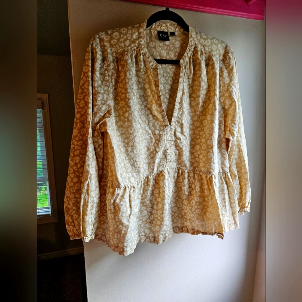 GAP Cream Floral Long-Sleeve Peplum Blouse